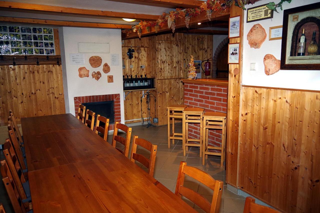 Apartament Sklep U Veselych Mutěnice Zewnętrze zdjęcie